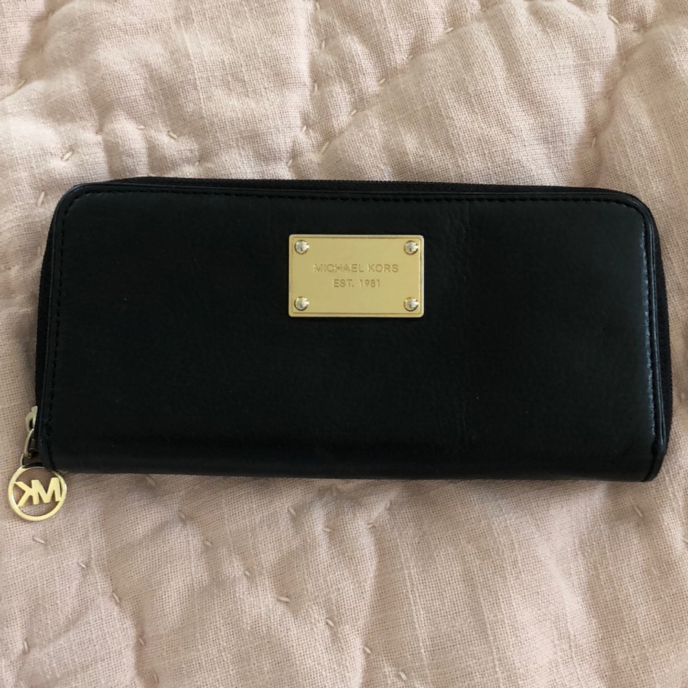 Michael Kors black wallet